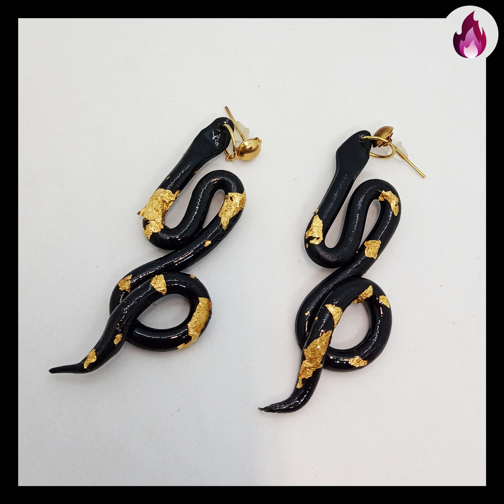 VIBORAS NEGRAS CON DORADO LAS YAMAS